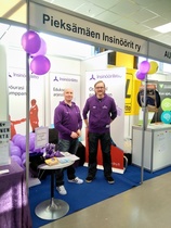 Yhdistyksen osasto ja edustajia